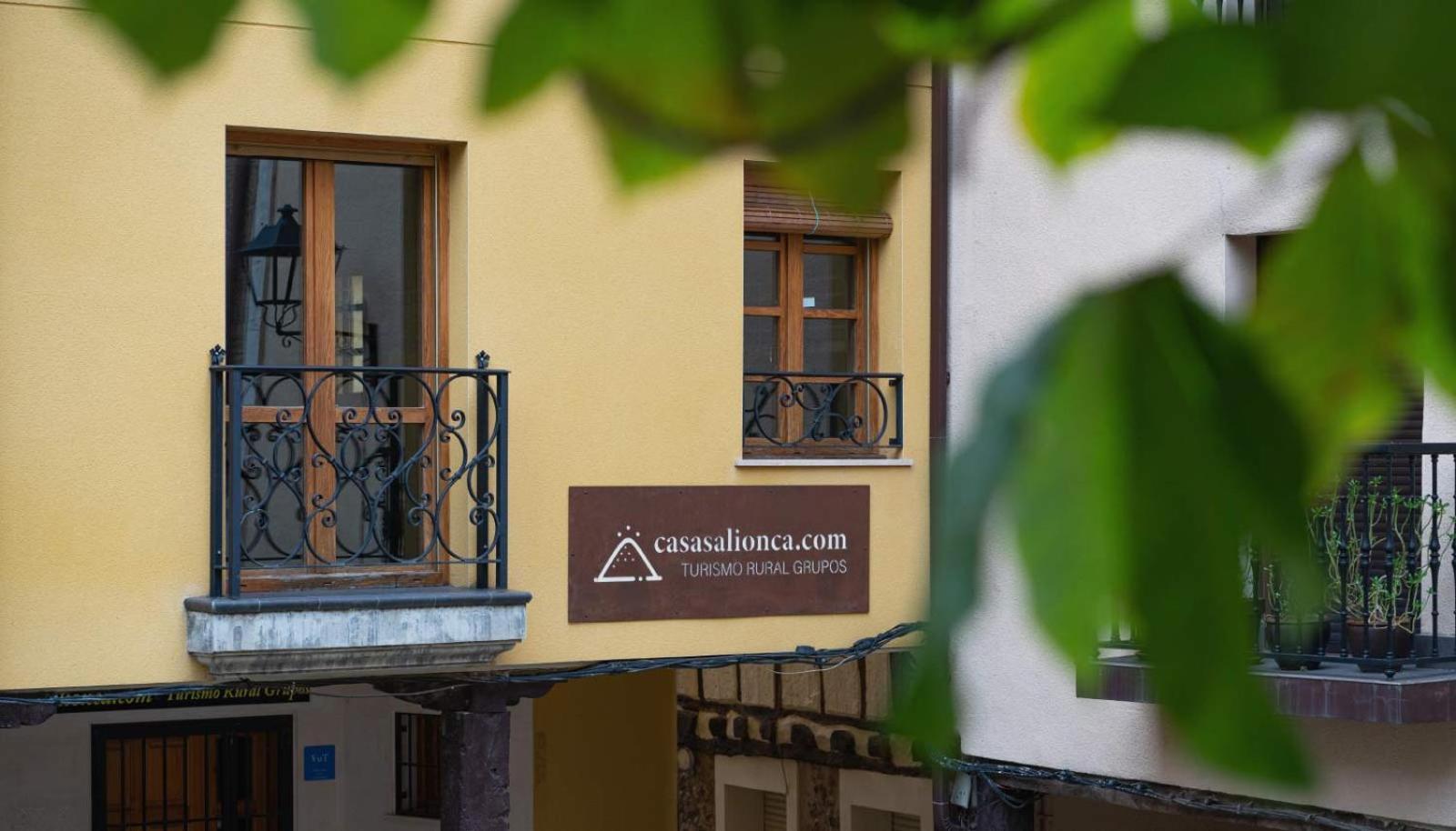 Salionca Habitaciones Poza de la Sal Eksteriør bilde